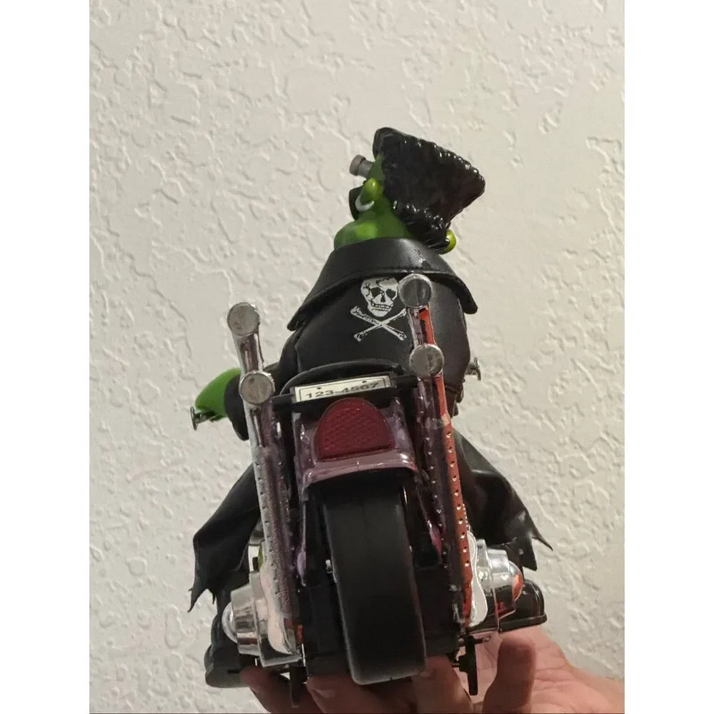 ANIMATED MUSICAL HORROR MOTORCYCLE FRANKENSTEIN RIDER HALLOWEEN DAN DEE